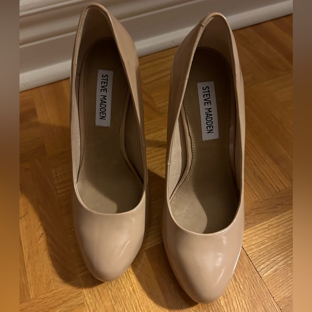 Steve Madden Pumps size 6.5